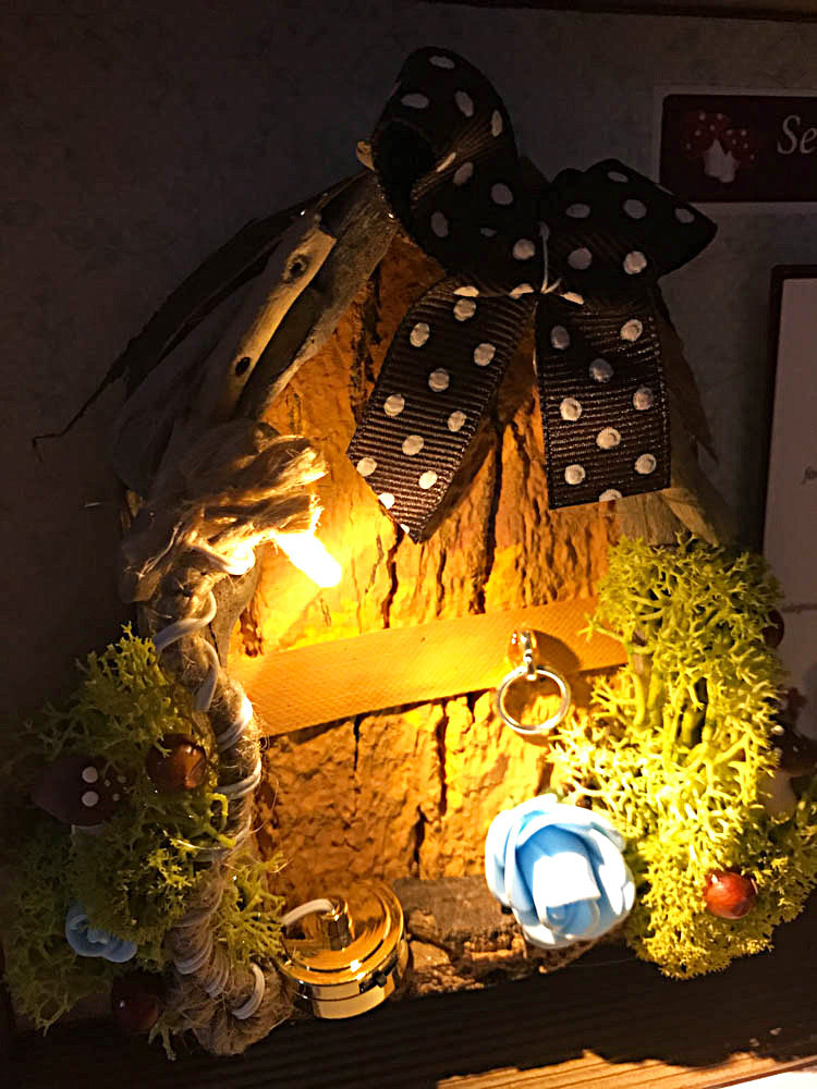 Secret Fairy Door with magical light – The Little Dearies